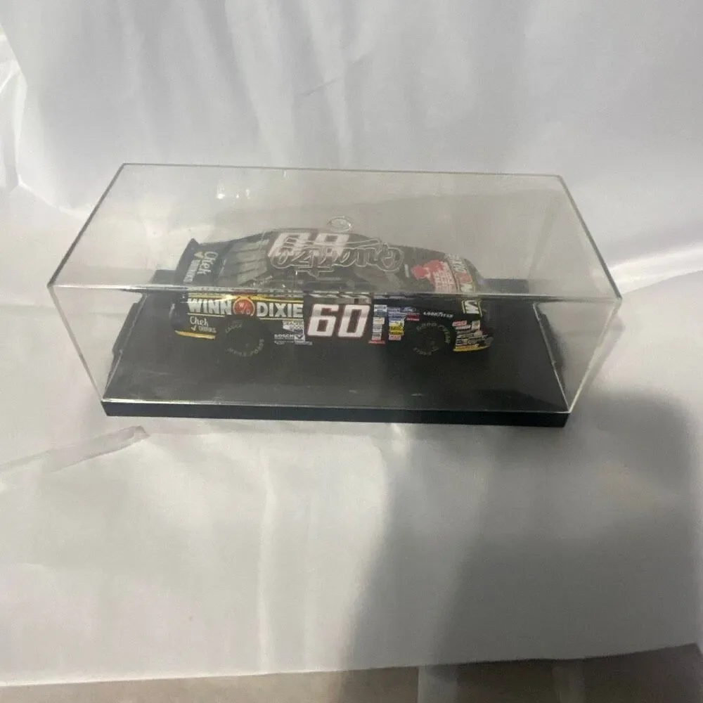 Mark Martin #60 Winn-Dixie Ford Thunderbird NASCAR Die-Cast Car w/ Display Case